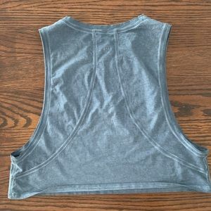 Lululemon muscle love crop tank